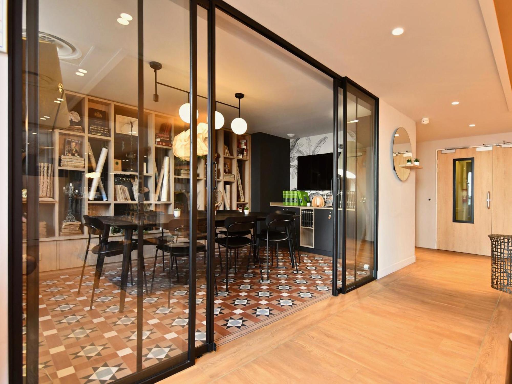 Ibis Styles Nantes Reze Aeroport Hotell Eksteriør bilde