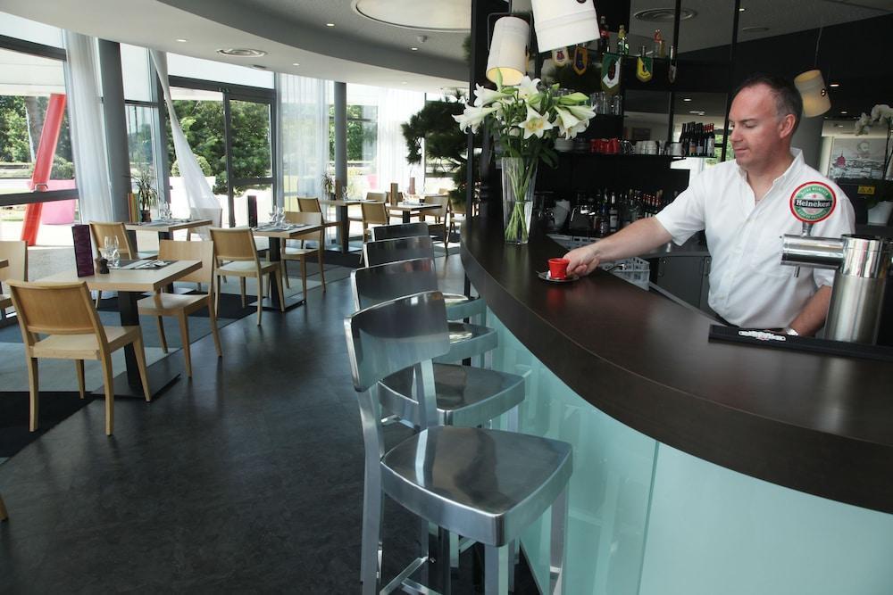 Ibis Styles Nantes Reze Aeroport Hotell Eksteriør bilde
